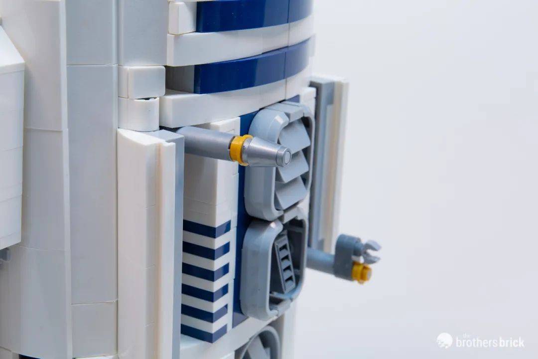 与旧版有何不同？乐高星球大战套装75308 R2-D2开箱评测 -1