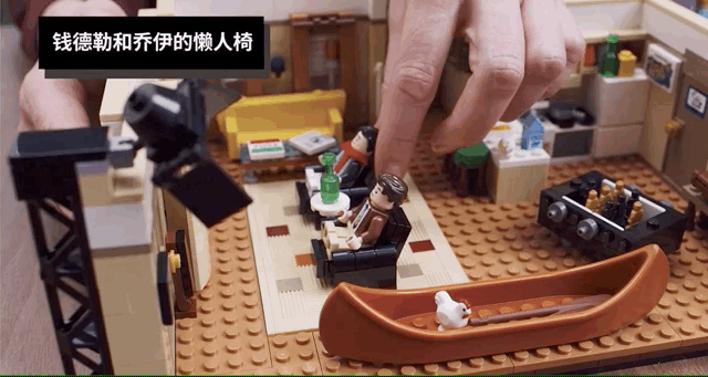 乐高正式发布10292老友记公寓！含2048片颗粒！比中央咖啡厅大一倍！ -1