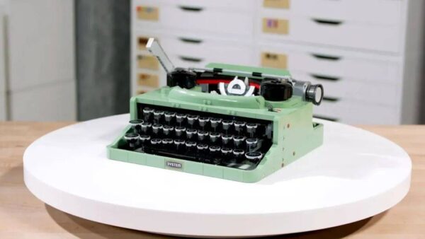 乐高Ideas套装21327打字机设计师访谈视频【中字】