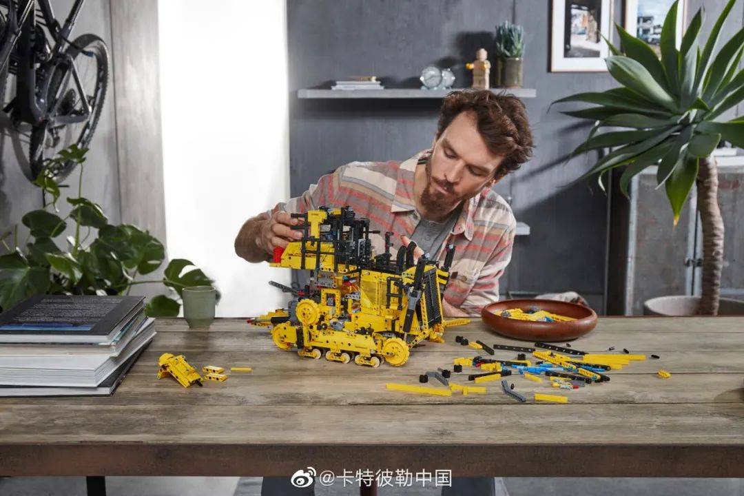 3999元!乐高新机械旗舰套装42131CatD11推土机将于10月1日上市! -1 3999元!乐高新机械旗舰套装42131CatD11推土机将于10月1日上市! -1