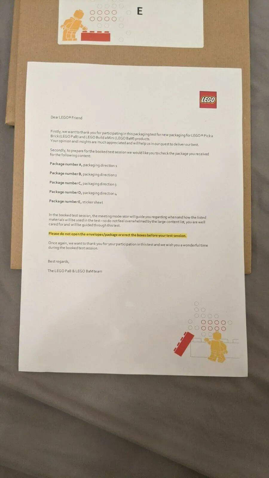 未来会用纸盒来挑零件墙？乐高集团正在试水品牌店中的塑料杯和自选人仔包装替代品 -1