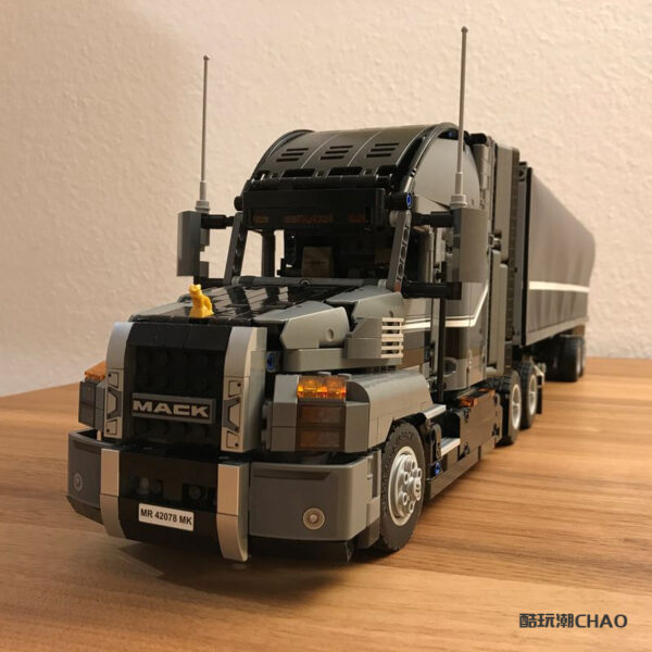 MOC – 42078 MACK Anthem SBrick