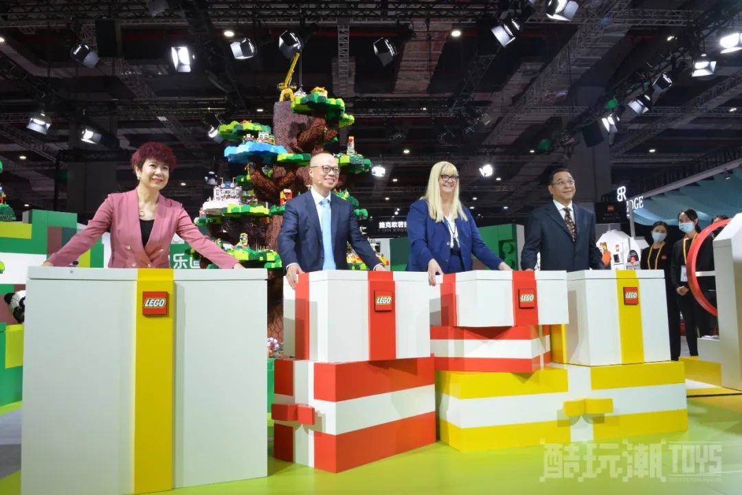 酷玩潮带你看乐高集团进博会新品套装和人气展台 -1