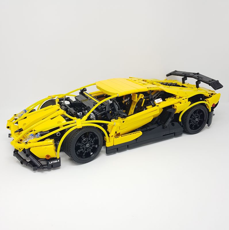 MOC - 兰博基尼Aventador LP 720-4 50周年纪念版 -1