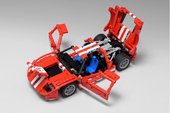 MOC - 2005年福特GT (1：16) -1