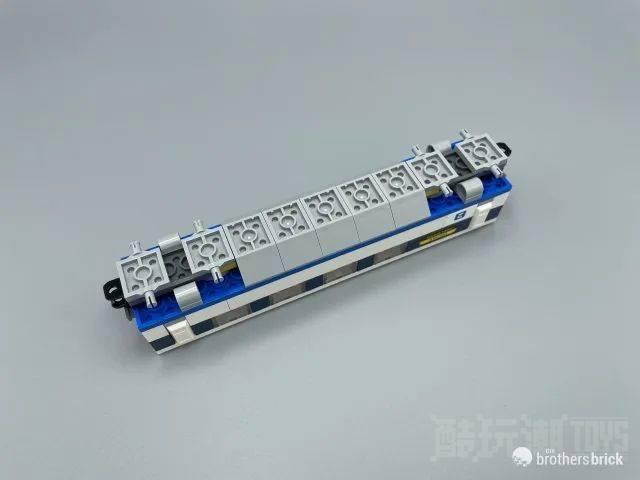 欢迎乘坐高铁动车组列车!乐高创意百变40518高速列车开箱测评 -1 欢迎乘坐高铁动车组列车!乐高创意百变40518高速列车开箱测评 -1