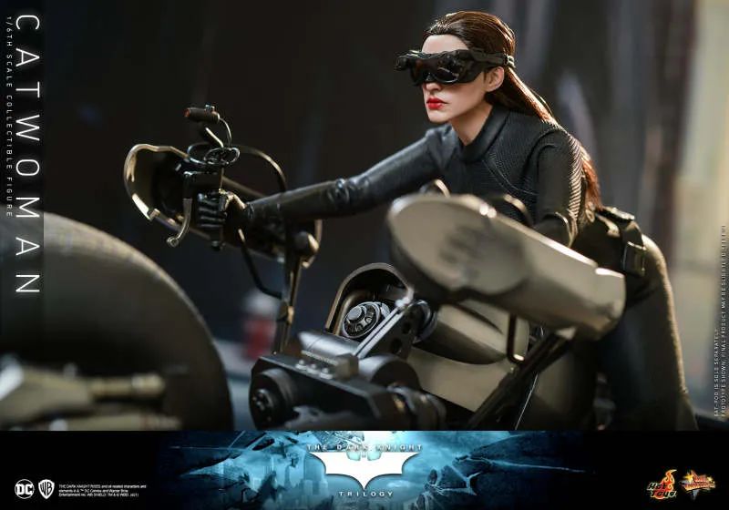 HotToys发布《蝙蝠侠三部曲》猫女1:6比例珍藏人偶 -8