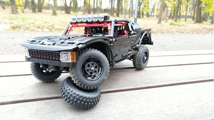 装甲奖杯卡车遥控 Armored Trophy Truck RC -1