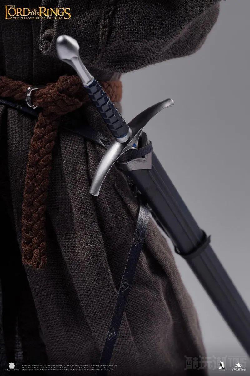 Queen Studios INART《魔戒》甘道夫（Gandalf）1/6 比例收藏级人偶 传神再现灰袍圣徒面容！ -1