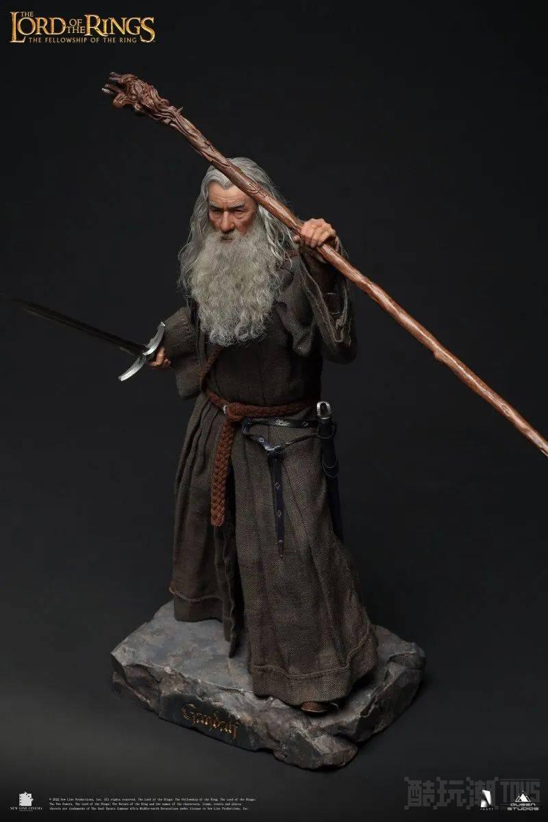 Queen Studios INART《魔戒》甘道夫（Gandalf）1/6 比例收藏级人偶 传神再现灰袍圣徒面容！ -1