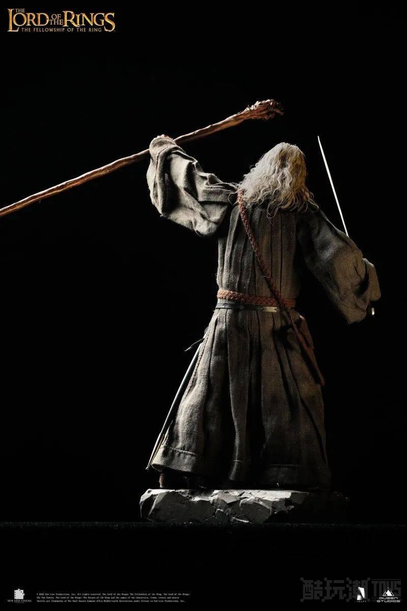 Queen Studios INART《魔戒》甘道夫（Gandalf）1/6 比例收藏级人偶 传神再现灰袍圣徒面容！ -1