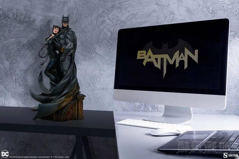Sideshow DC【蝙蝠侠与猫女】Batman and Catwoman 全身雕像 逼真捕捉两人独处的互动场面 -1