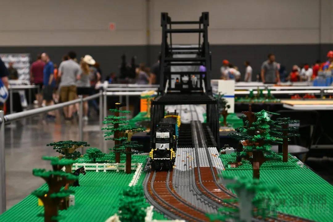 前方高能！酷玩潮带你闲逛全球最大Afol展Brickworld 2022芝加哥站 -1