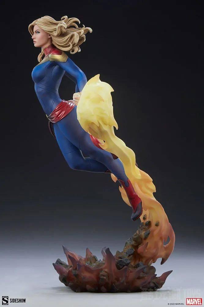 Sideshow Premium Format Figure 系列 MARVEL“惊奇队长”全身雕像 -1