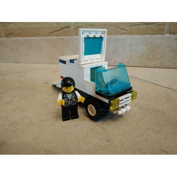 小型警车Small police van -1