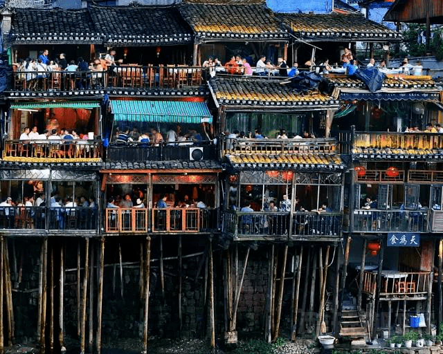 一年四时，闻花香看美景，最是人间烟火味—从贾宏中式民居MOC作品看中国人的庭院情结 -1