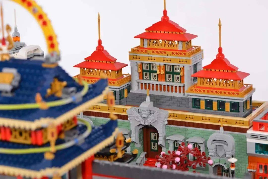 赛博朋克风的老北京四合院终于完工啦！乐高优秀MOC作品日赏【vol.296】 -1