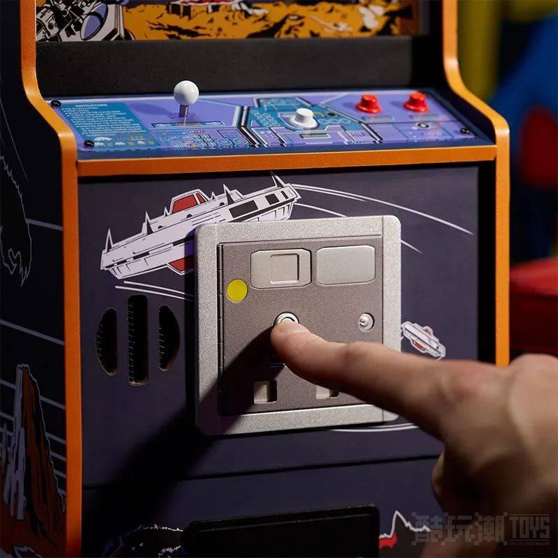 将怀旧电动间气氛带回家！Numskull Designs 大型电玩机台缩小复制版 Quarter Arcade -1
