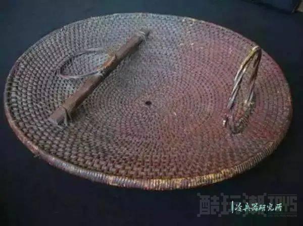 披上战袍Ⅷ!聊聊乐高城堡系列之【盾牌】—盘点各种城堡系列盾牌 -1 披上战袍Ⅷ!聊聊乐高城堡系列之【盾牌】—盘点各种城堡系列盾牌 -1