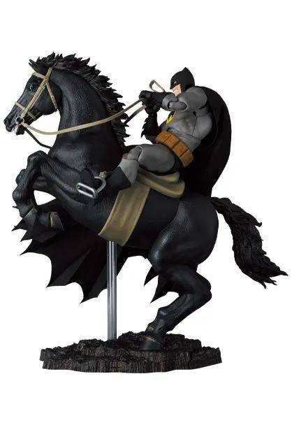 MAFEX《蝙蝠侠：黑暗骑士归来》BATMAN ＆ HORSE 重现老爷骑马回归的经典场面！ -1