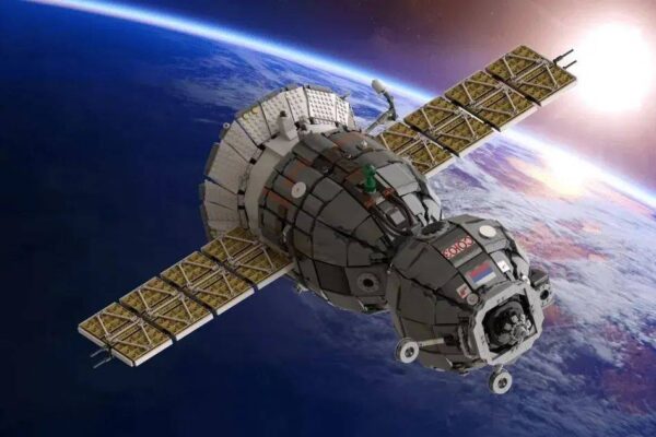 俄罗斯宇宙飞船~乐高IDEAS作品《联盟号MS飞船》获得万票支持