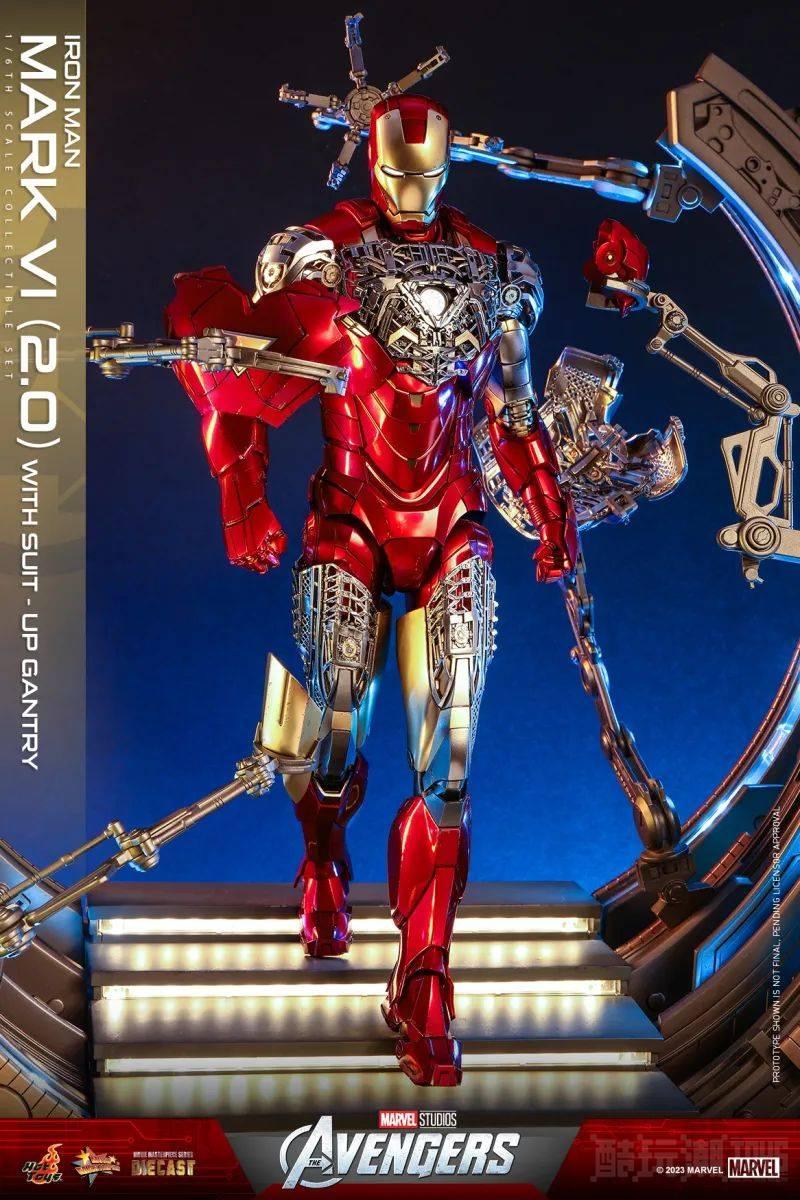 Hot Toys《复仇者联盟》钢铁侠马克6 (2.0) ＆著装整备台 1/6 比例套装组 史塔克大楼天台卸甲一幕再现！ -1