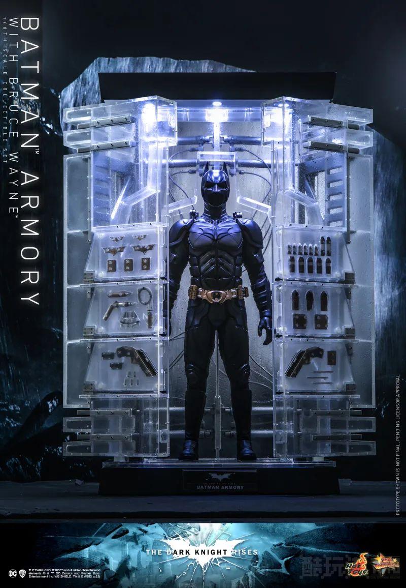 Hot Toys《蝙蝠侠：黑暗骑士崛起》“蝙蝠侠武器格纳库与布鲁斯·韦恩”1/6 比例收藏套装组 -2