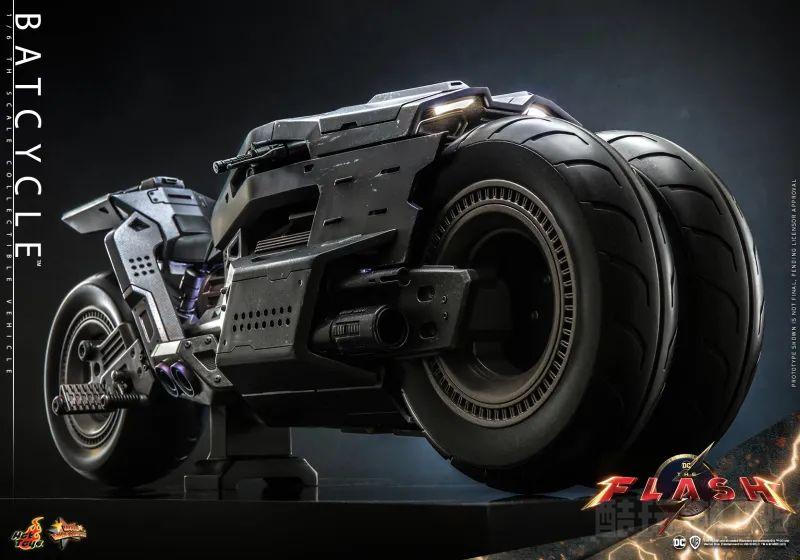 Hot Toys《闪电侠》蝙蝠机车1/6 比例收藏载具 科技感浓厚的双前轮机车立体化！ -10