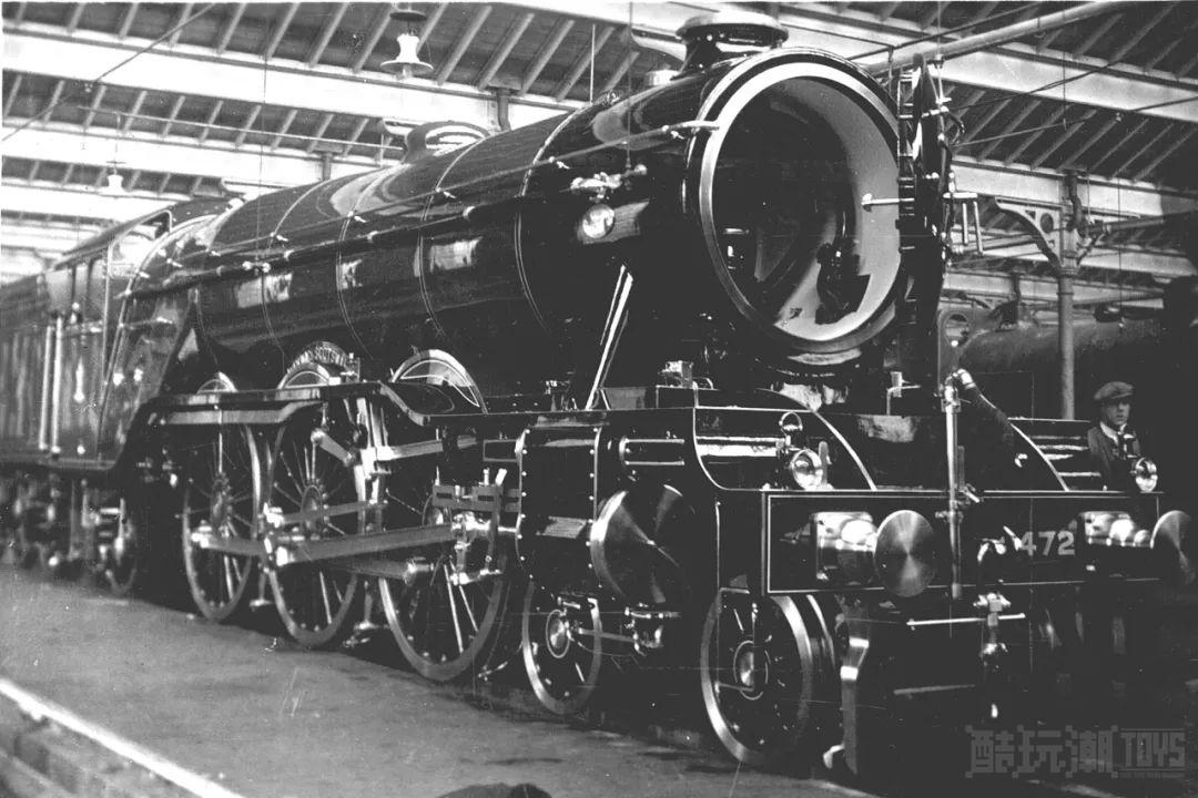 哈利波特霍格沃茨列车原型?乐高IDEAS《LNER CLASS A3 4472 4-6-2太平洋蒸汽机车》获得万票支持! -4 哈利波特霍格沃茨列车原型?乐高IDEAS《LNER CLASS A3 4472 4-6-2太平洋蒸汽机车》获得万票支持! -4
