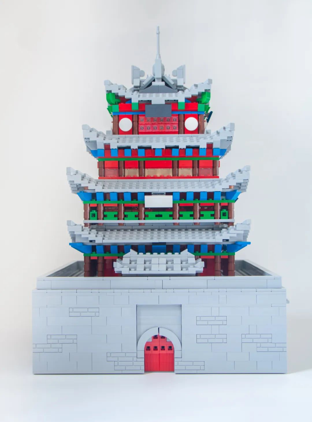 乐高积木拼出的聊城光岳楼，“乐承文脉 梦建齐鲁”齐风鲁韵乐高玩家原创设计作品展