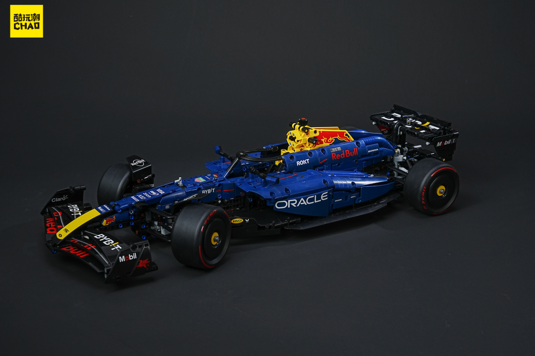 乐高F1赛车新高度，42206红牛RB20模型深度评测，1999元的收藏级选择！